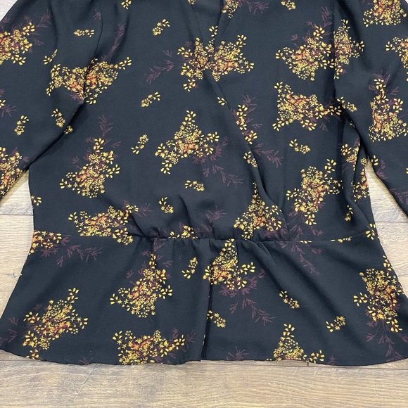 1. STATE Top Womens L Wild Country Blooms Peplum Blouse Wrap Floral V-Neck Black - Picture 3 of 14